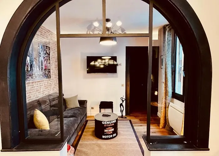 Hudson Highlands Annecy Rent Lodge